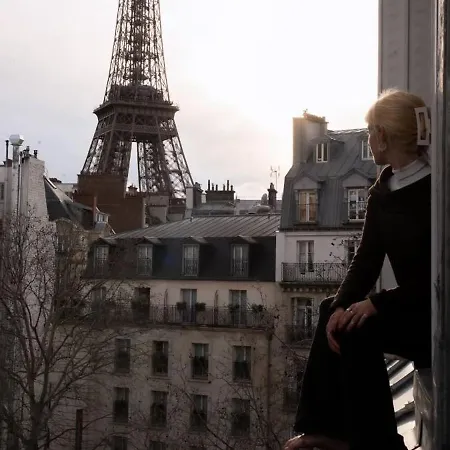 Cozy Charming With Breathtaking View Paris