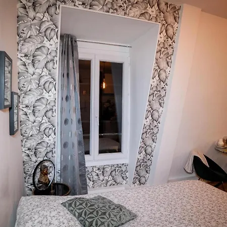 Cozy Charming With Breathtaking View Apartment